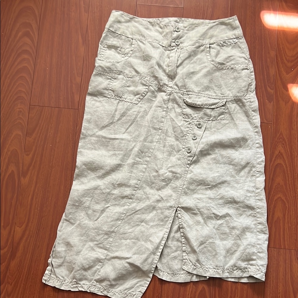 Le Ble’e‎ Casual Cream Skirt